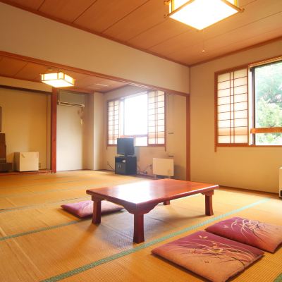 和室、共用バスルーム付き（畳16） スターホテル 赤倉 クーポン