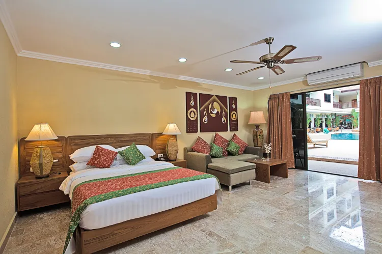 ห้องสุพีเรียร์ริมสระว่ายน้ำ