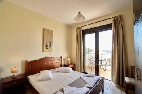 Villa Gereoudis Sea View Rooms Pool & Bar