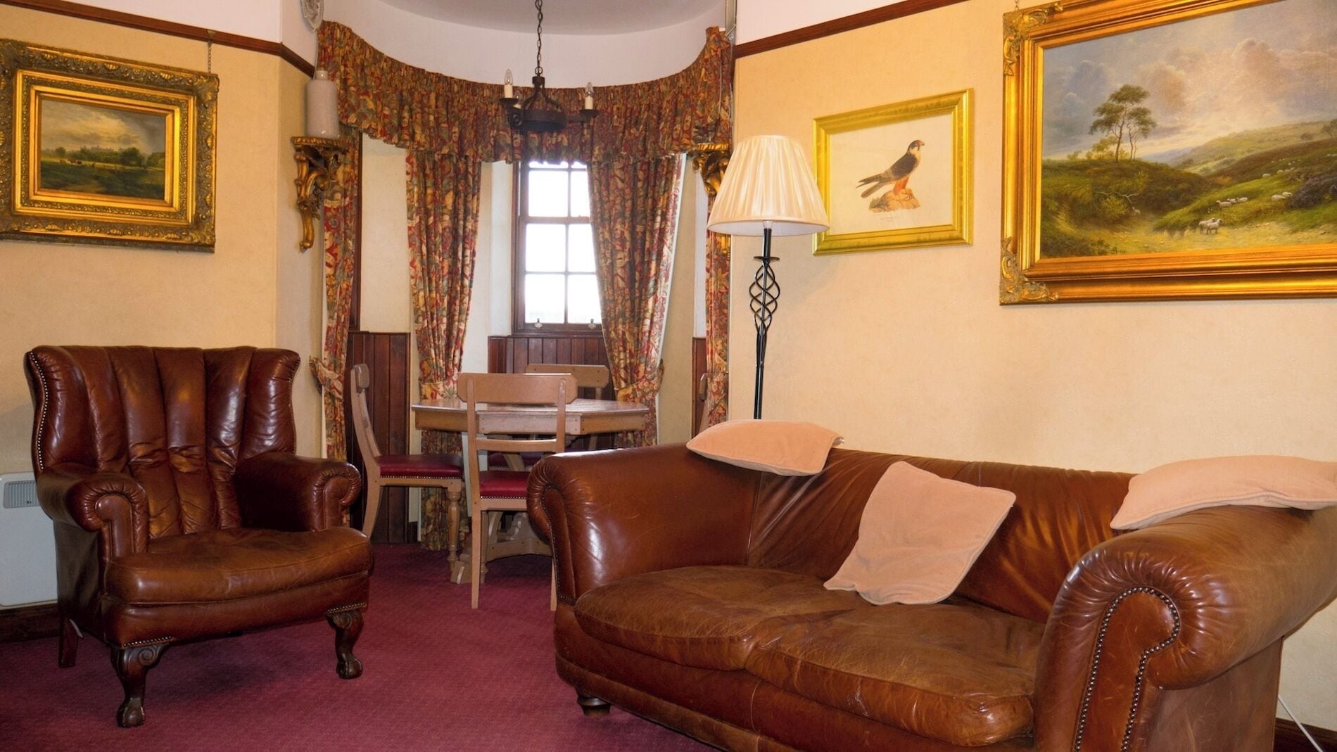 传统村舍， 2 间卧室， 壁炉， 花园景观