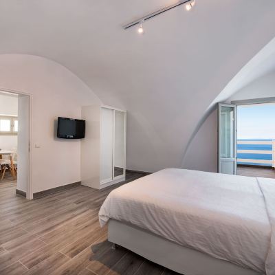 Honeymoon Suite with Hot Tub and Sea View Hotel Thireas Promo Code
