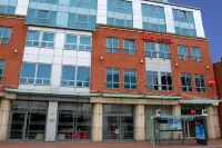 Ibis Reading Centre