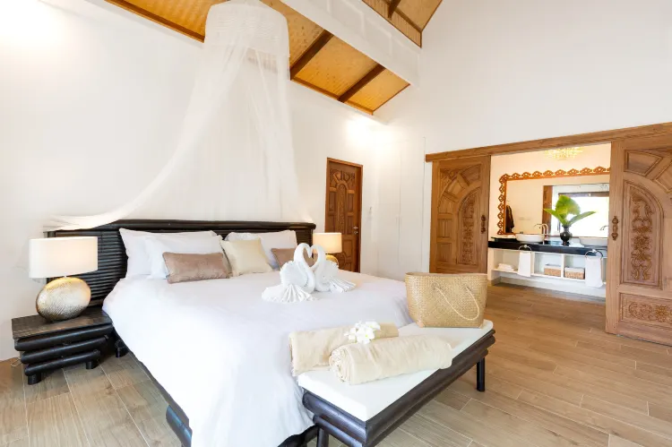 Luxury Room, 1 King Bed, Terrace, Garden View