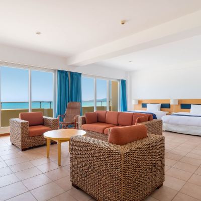 パノラミック スタジオスイート ベッド (複数台) 禁煙 オーシャンビュー 久米島イーフビーチホテル クーポン