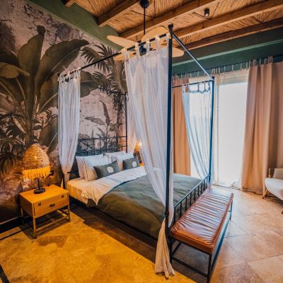 Standard Room With Balcony And Mountain View The Remote Hotel Promo Code