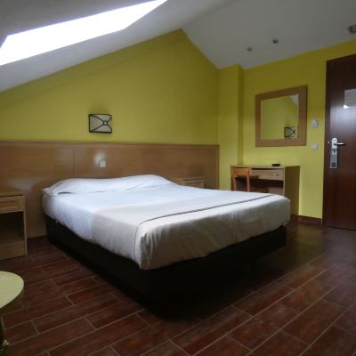 Romantic Double Room Hotel Vivar Promo Code
