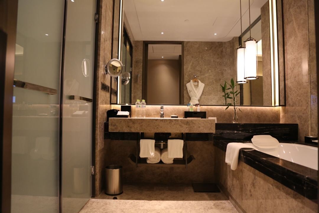 Wanda Realm Tai'an豪华山景大床房（直麪泰山+浴缸+ Acca Kappa洗护品）