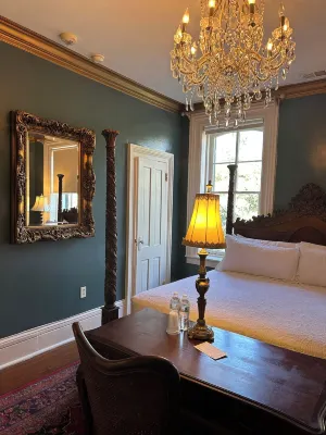 Justine Inn Savannah Hotele w: 