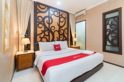 RedDoorz at Hotel Istana Permata Ngagel Surabaya Hotels in 