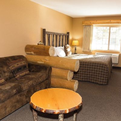 Deluxe King Suite with Sofa Bed - Non-Smoking Whitefish Lodge and Suites Promo Code