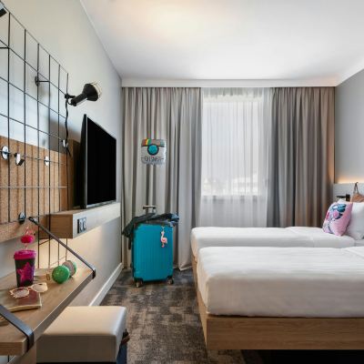 Cosy Twin Room Moxy Amiens Promo Code