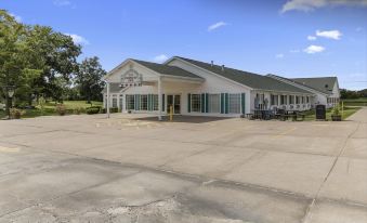 Red BUD Motel - Housity