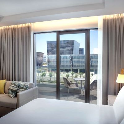 King Executive Rm Theme Park Access Hilton Abu Dhabi Yas Island Promo Code