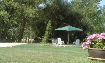 Hotel Santa Coloma del Camino - Housity
