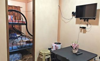 FM Transient House Room for Rent Tagaytay