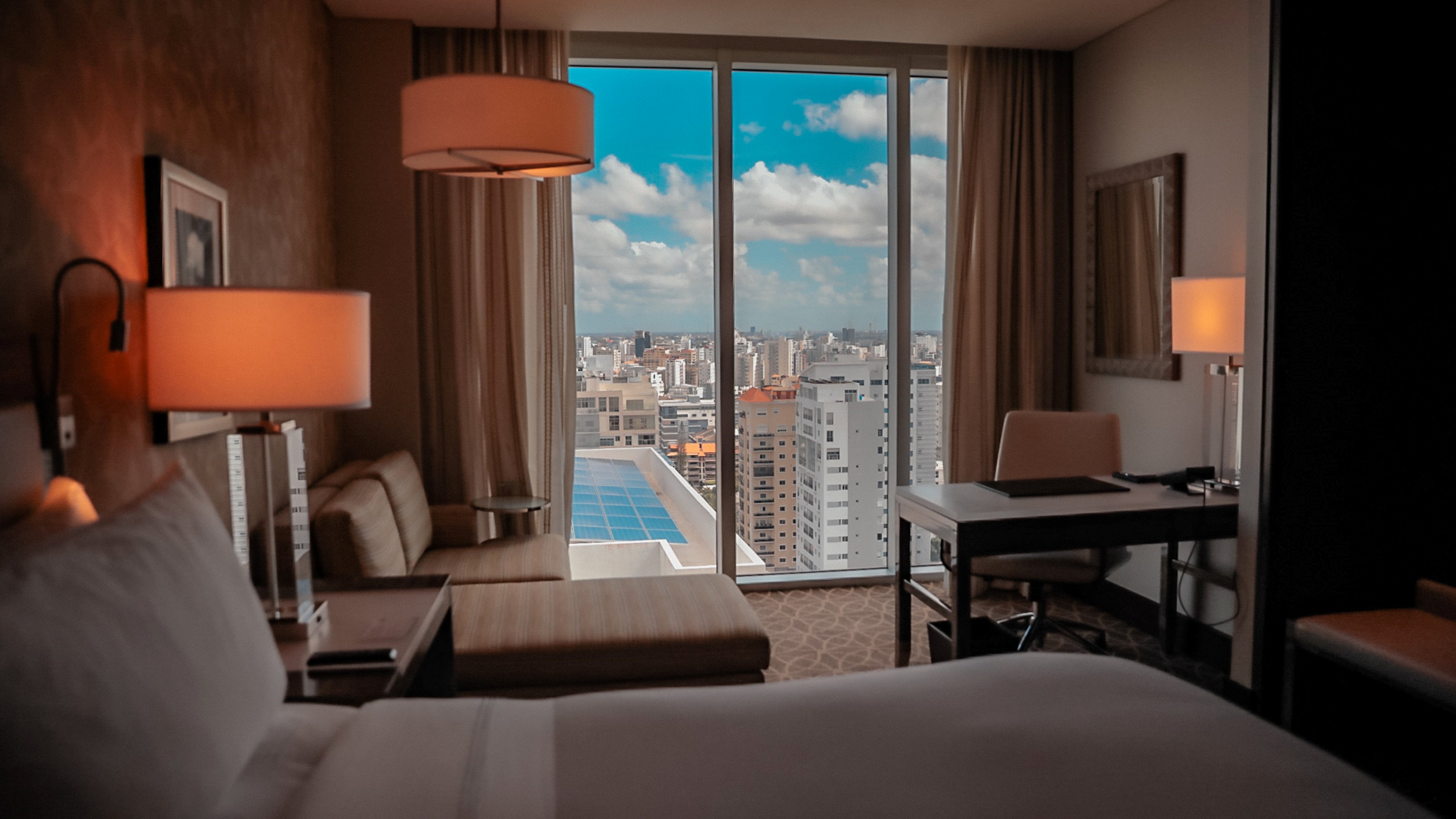 城景经典高层房（1张特大床，直达俱乐部休息室）