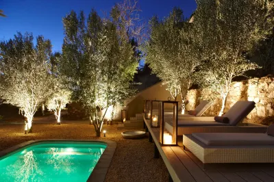The Olive Exclusive All-Suite Hotel Hotele w: 