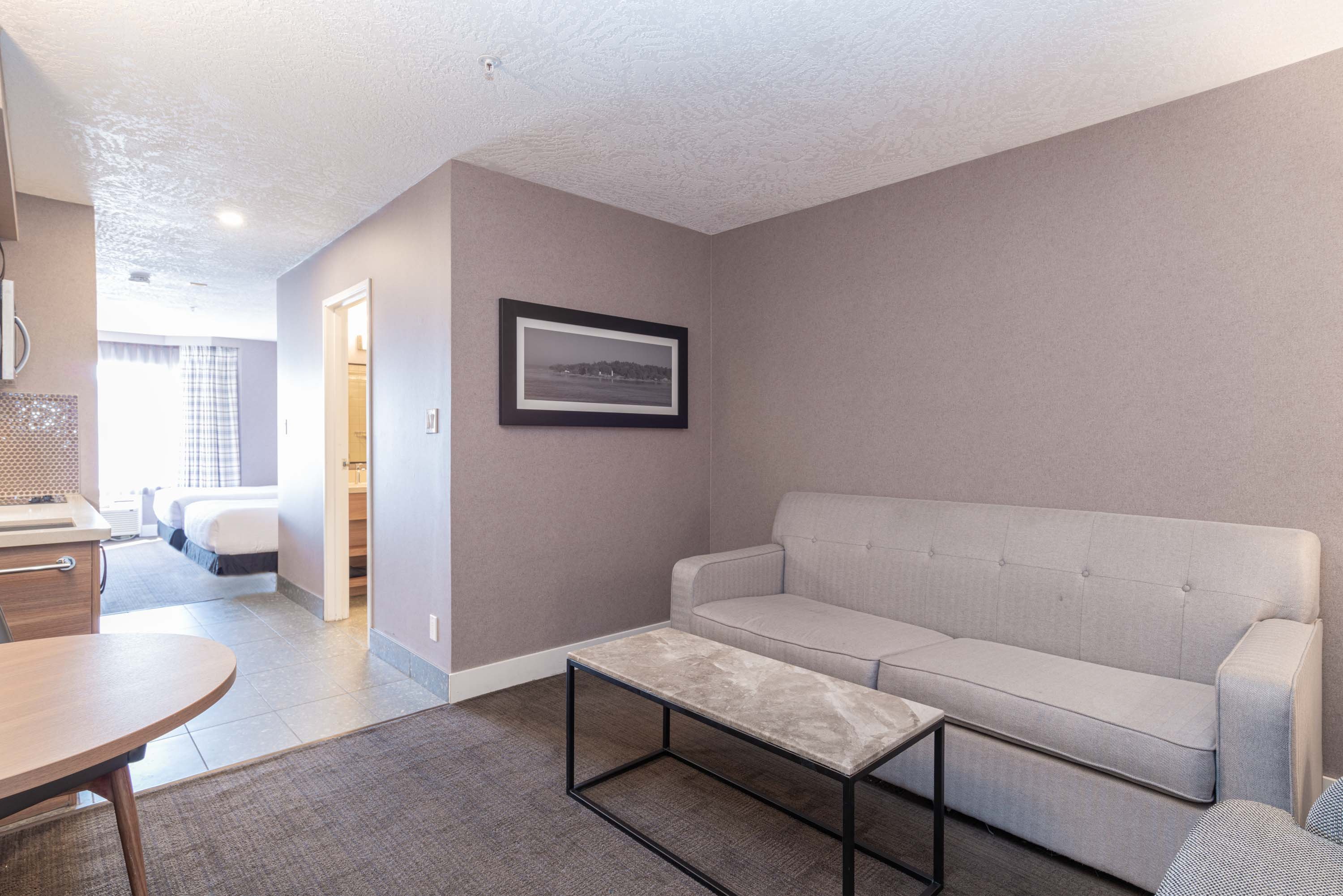 标准套房，2张双人床，梳化床，小厨房