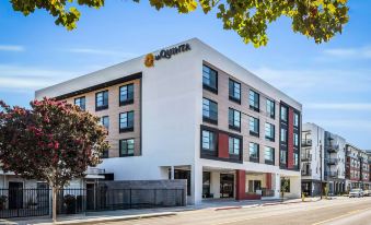 La Quinta Inn & Suites by Wyndham San Jose Silicon Valley