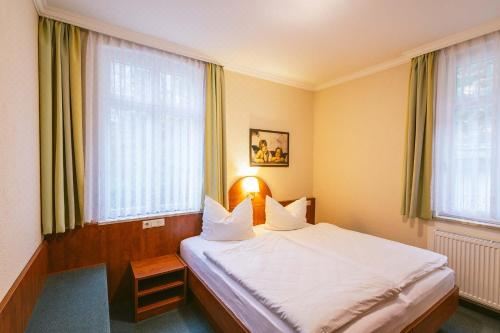 G?stehaus am Kurpark Two-Bedroom Apartment