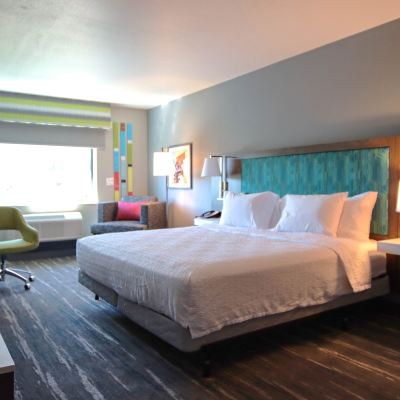King Room With Microwave And Fridge Hampton Inn Lead Promo Code