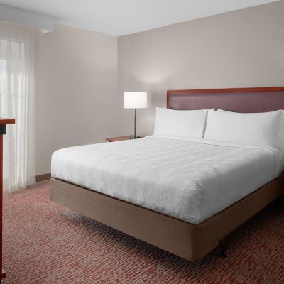 Boardroom Suite Larkspur Landing Renton-An All-Suite Hotel Promo Code