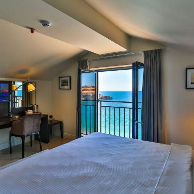 Superior Double Room With Sea View Hotel California Promo Code