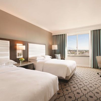 行動無障礙兩張大床房帶淋浴 洛杉磯/聖加布裏埃爾希爾頓酒店優惠