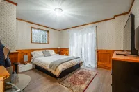 Globalstay. Cozy 4 Bedroom House Hotele w: 