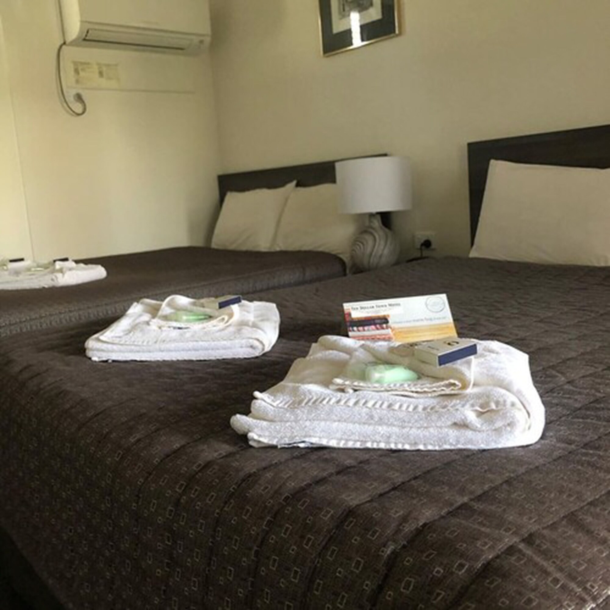 豪华大床加双人床