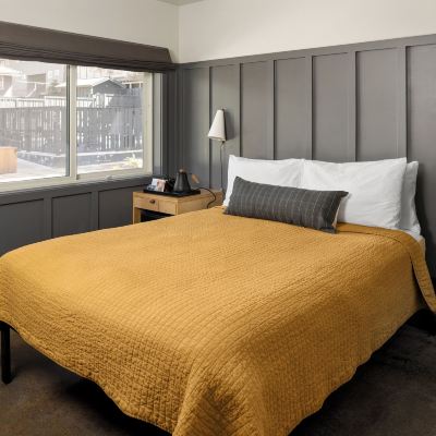Queen Room-Mobility Accessible The Coachman Hotel Promo Code