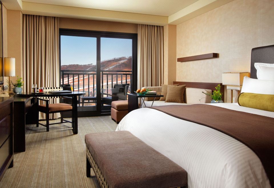 InterContinental Hotels ALPENSIA PYEONGCHANG RESORT by IHGRun Of House (Standard Room)