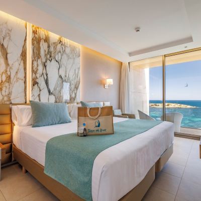 Junior Suite with Sea View Hotel Torre Del Mar Promo Code