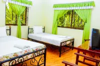 Bright Star Hotel & Safaris