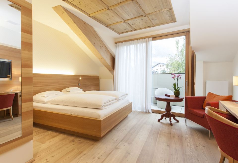 华丽单人房， 庭院景观， 庭院