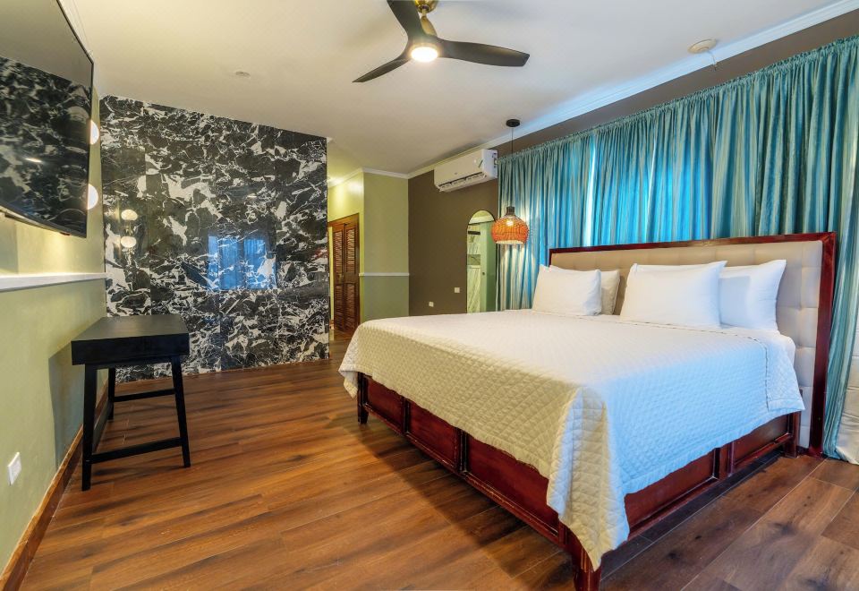 家庭套房， 多张床