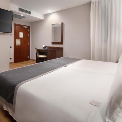 雙人或雙床房 泰伯爾HCC酒店優惠