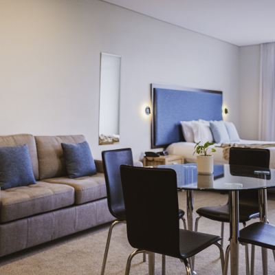 Deluxe King Room with Balcony and Spa Bath Mercure Centro Port Macquarie Promo Code