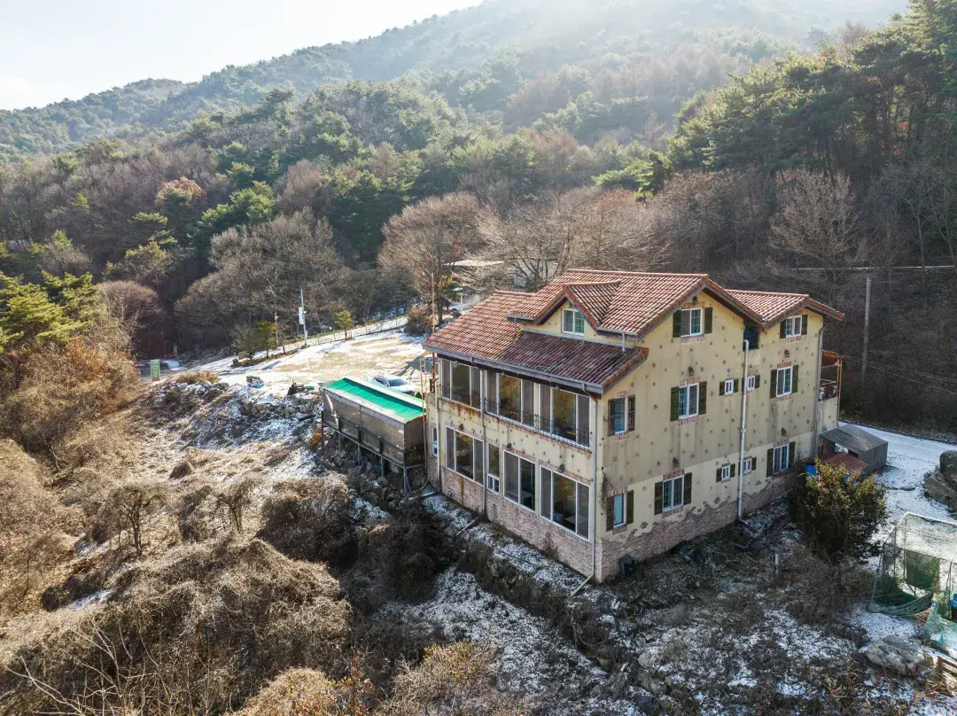 Yesan Bongsusan Forest Pension - Incheon