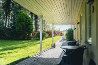 By the Bridge Bed & Breakfast Hotel di 