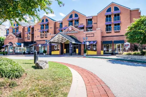 Pier 5 Hotel Baltimore