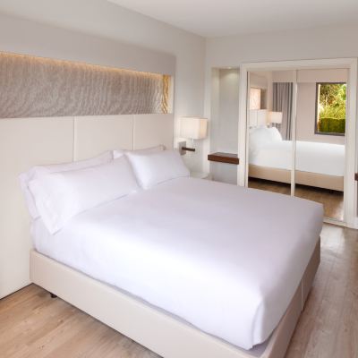 One Bedroom King Suite DoubleTree by Hilton Islantilla Beach Golf Resort Promo Code