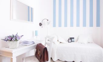 Lungomare Rooms & Charme