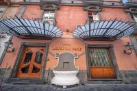 Hotel La Pace Hotel a 
