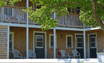 Edgartown Commons Vacation Apartments