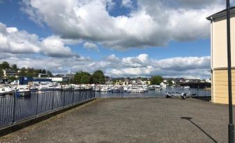 Glancys Accomadation - Housity