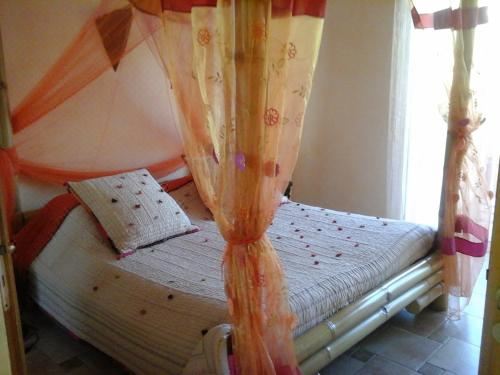 Mas des Lys Cottage (2 Adults + 2 Children)