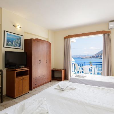 Double or Twin TWIN Room Beach SIDE SEA VIEW