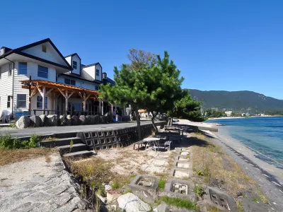 Biwa-Lakeside Cottage B B Dylan Hoteles en 