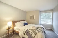 Experience Woodinville Wine Country/Downtown Bothell